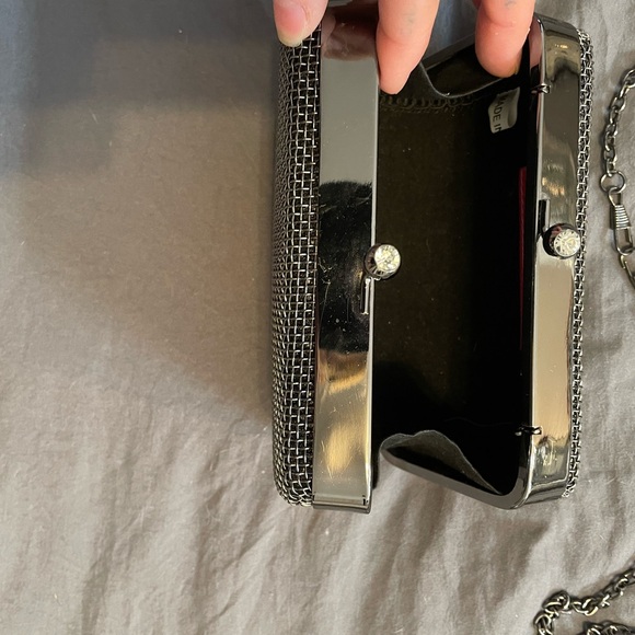 Purse - Picture 2 of 4